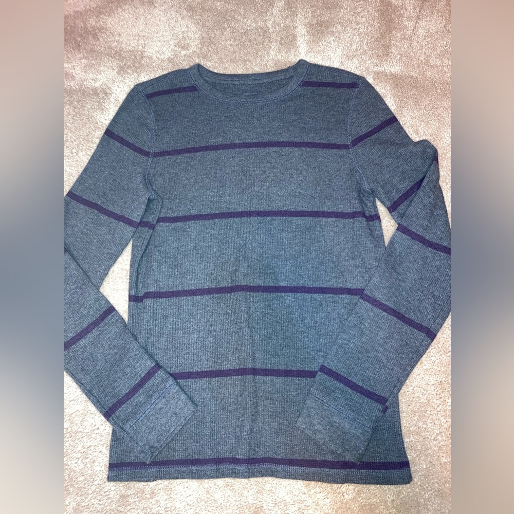 Boys Urban Pipeline gray w/ purple stripe pullover, size XL
